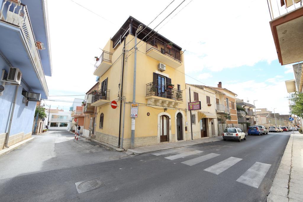 Vila Casa Zafarani Marina di Ragusa Pokoj fotografie